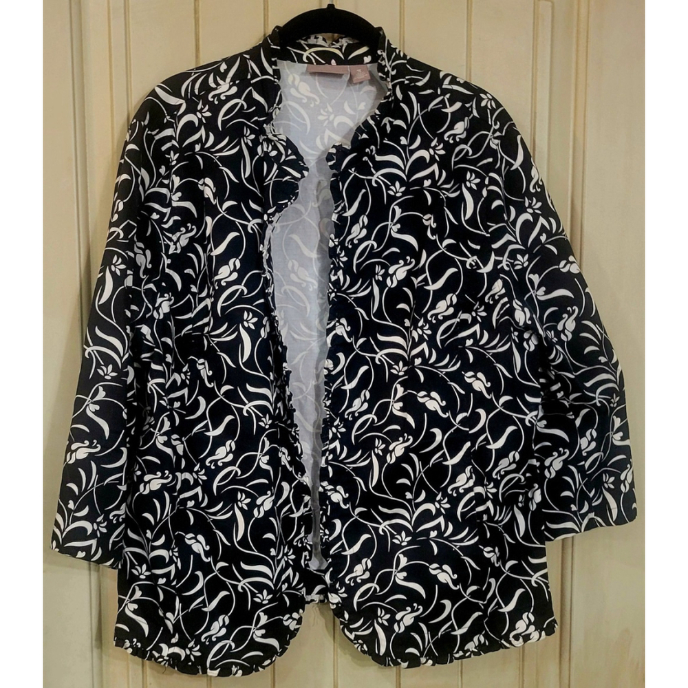 Chicos Black Floral Open Front Jacket Women’s 3/4 Sleeve Size 3 (XL)